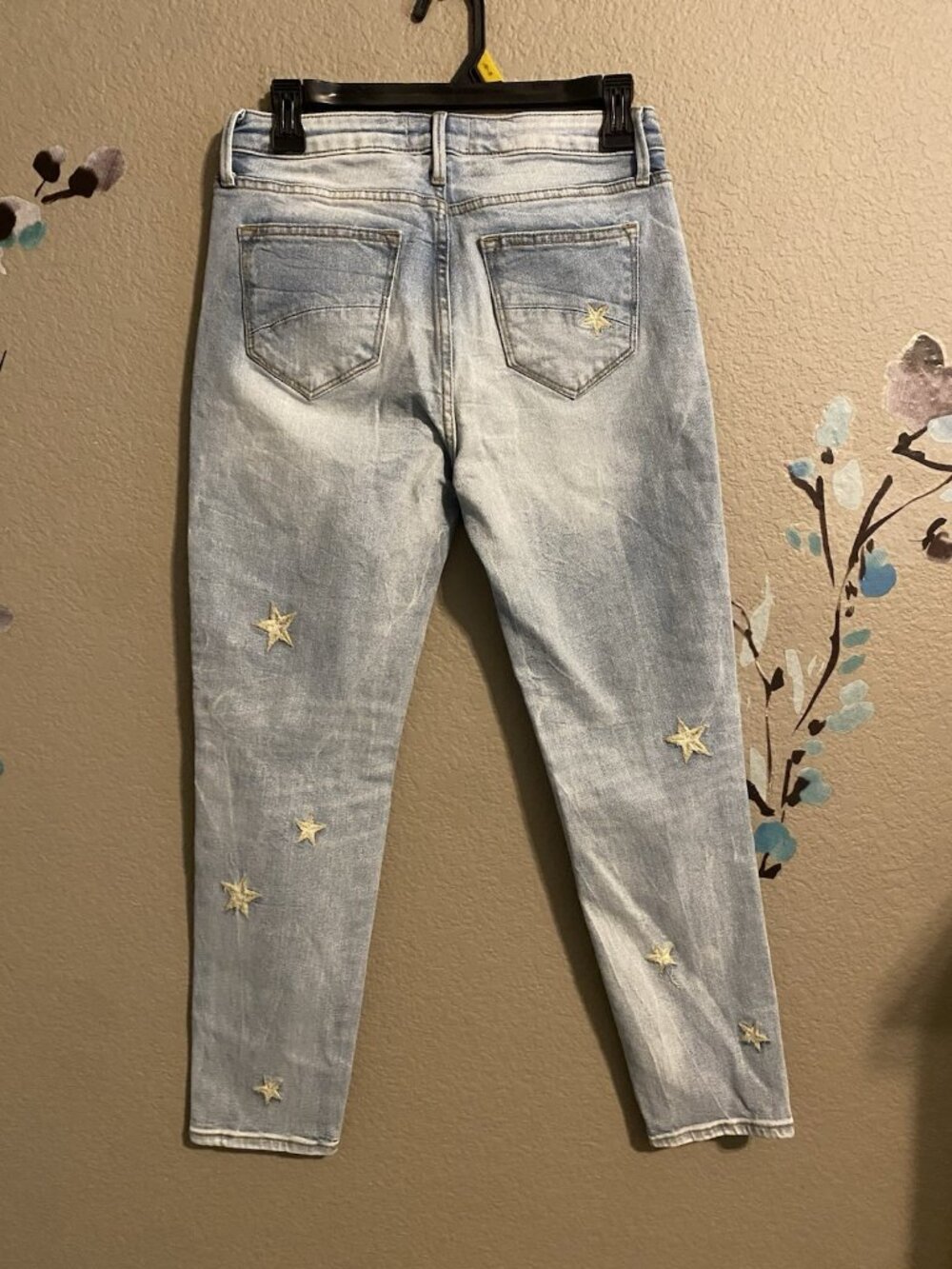 Driftwood "Izelle" jean Highrise Embroidered Star 26 - Picture 4 of 9